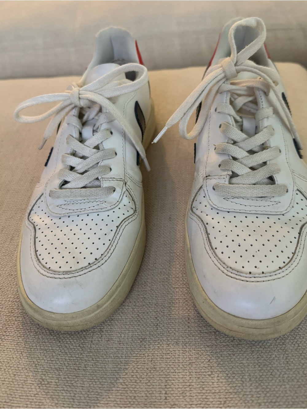 Veja White Leather Sneakers- ladies size 39/ 8.5